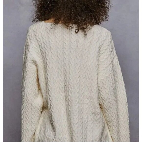 NEW POL Cream Embroidered Pink Heart Soft Sweater Oversized Size M Valentine - Picture 2 of 6